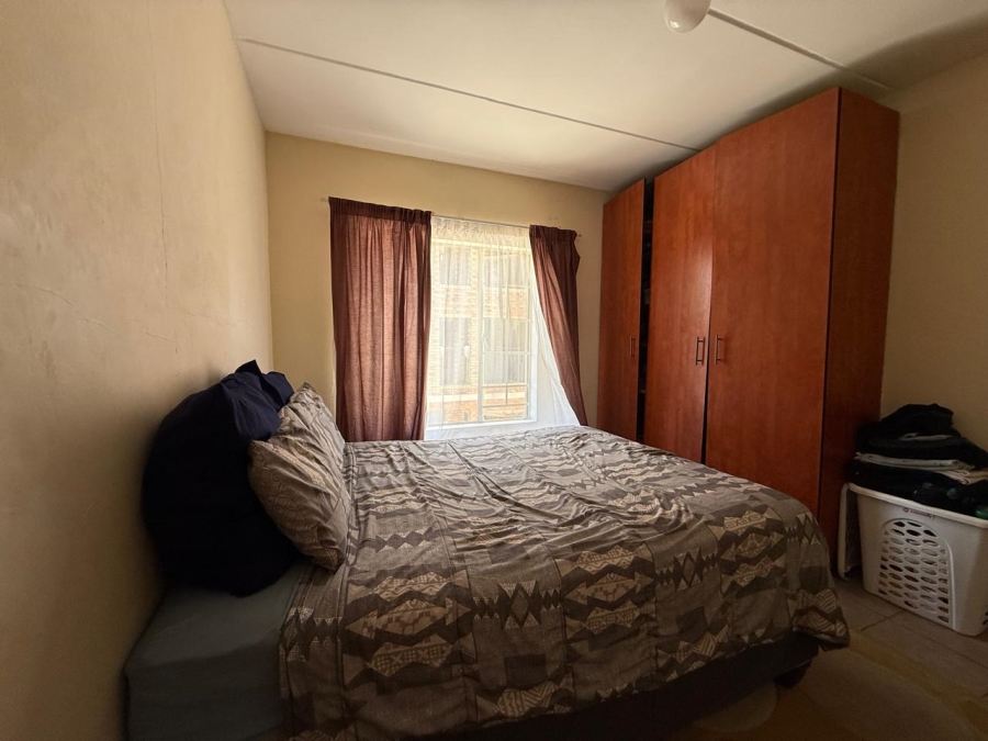 2 Bedroom Property for Sale in Rustenburg Central North West